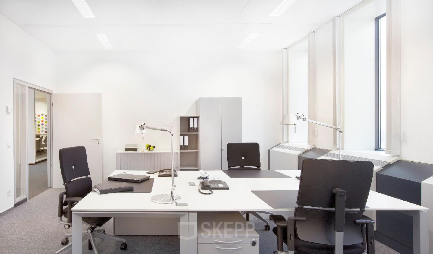 Repräsentatives Büro zur Miete an der Theodor-Heuss-Allee in Frankfurt Bockenheim